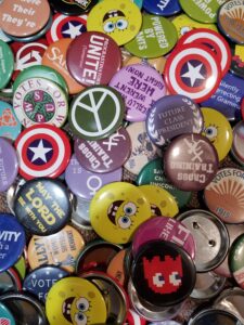 buy funny buttons
